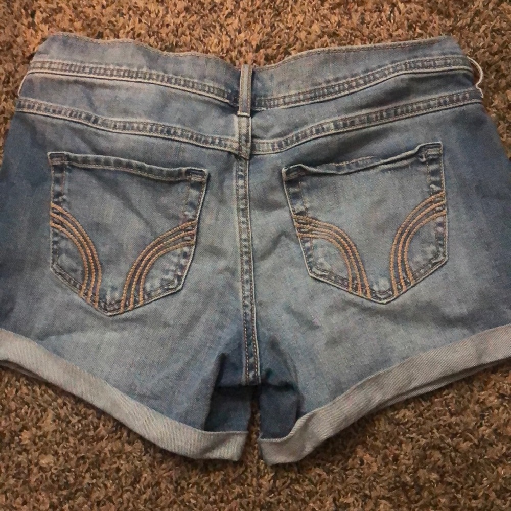Shorts - Picture 2 of 3